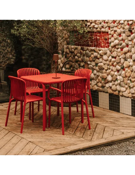 Zestaw mebli ogrodowych 4 krzesła + stół czerwony retro